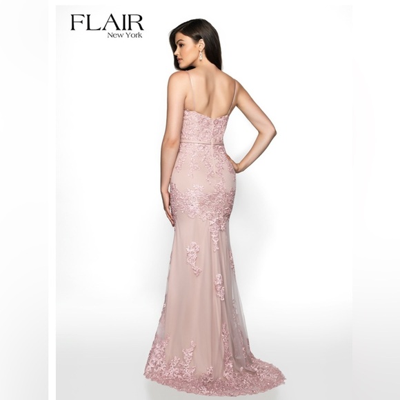 Flair New York Dusty Pink Embroidered Lace Prom Gown With Straps Size 8 NEW - Picture 2 of 15